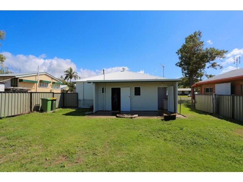 4 Dingwall Street, Keppel Sands QLD 4702