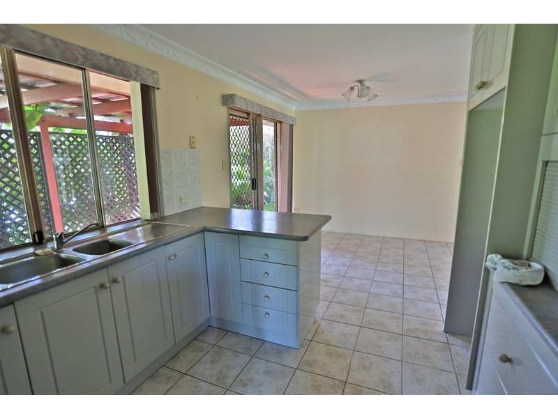40 Larnach Street, Emu Park QLD 4710