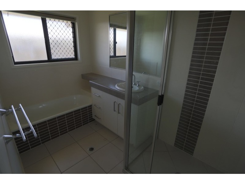 17 Eagle Heights, Zilzie QLD 4710