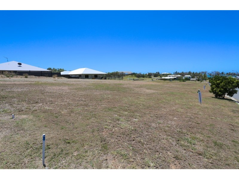 12 Fishermans Lane, Emu Park QLD 4710