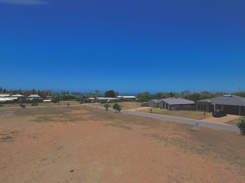 12 Fishermans Lane, Emu Park QLD 4710