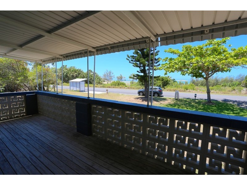 830 Scenic Highway, Kinka Beach QLD 4703
