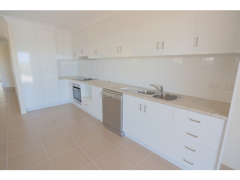 2 Ocean View Drive, Zilzie QLD 4710