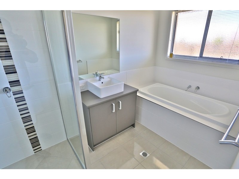 2 Barramundi Street, Mulambin QLD 4703