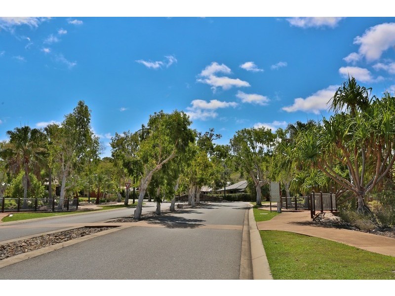25 Plantation Drive, Taroomball QLD 4703
