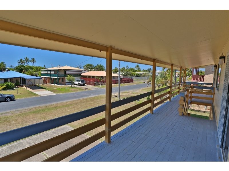 16 George Street, Emu Park QLD 4710