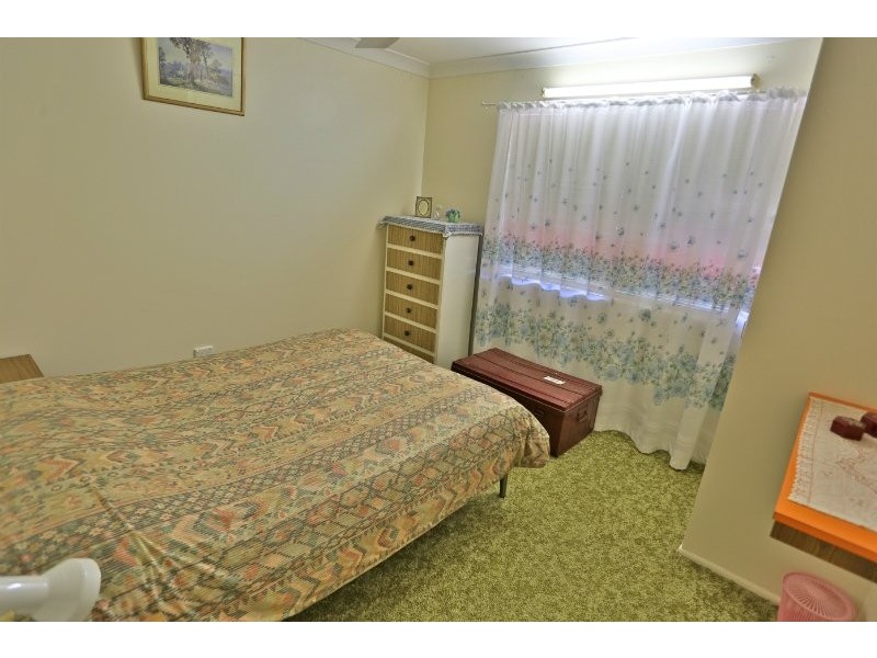 16 George Street, Emu Park QLD 4710