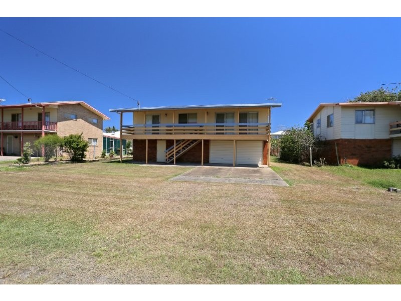 16 George Street, Emu Park QLD 4710