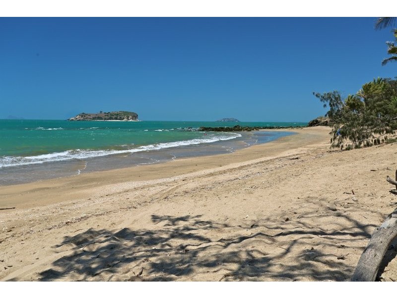 16 George Street, Emu Park QLD 4710