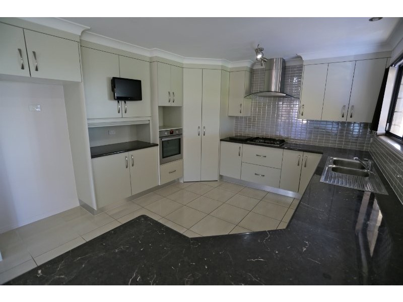 16 Trafalgar Street, Emu Park QLD 4710