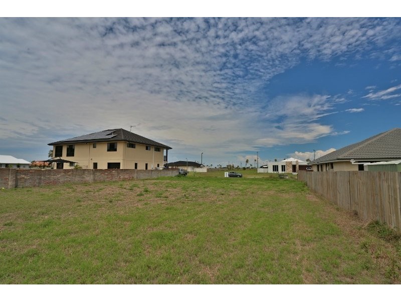 44 Monaco Drive, Zilzie QLD 4710
