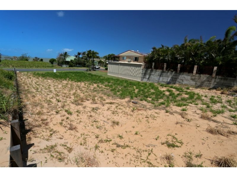 53 Reef Street, Emu Park QLD 4710