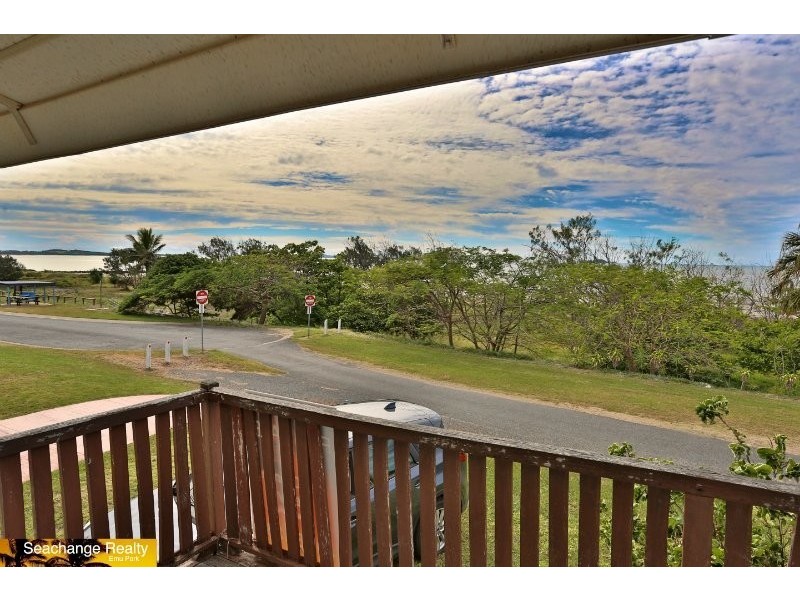 20 Schofield Parade, Keppel Sands QLD 4702