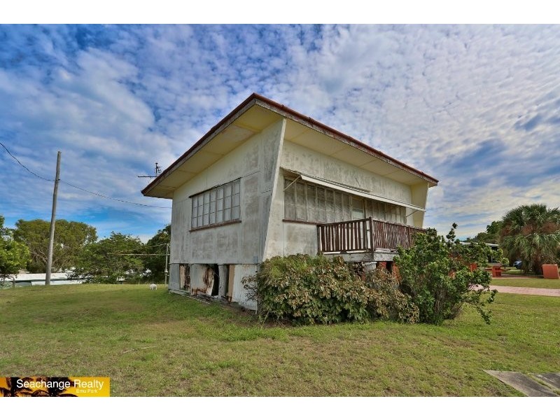 20 Schofield Parade, Keppel Sands QLD 4702