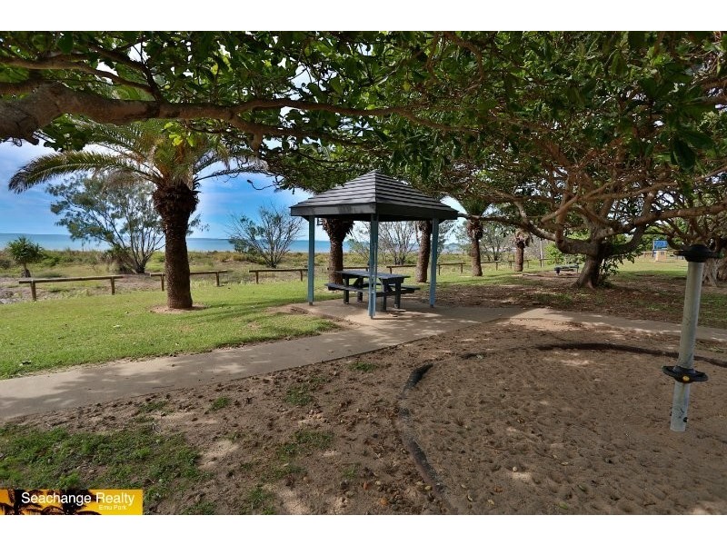 20 Schofield Parade, Keppel Sands QLD 4702