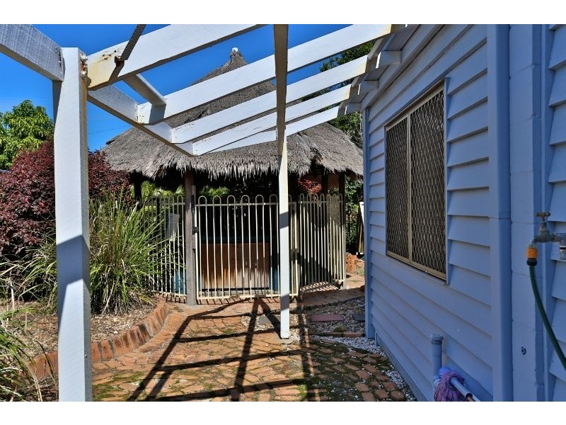6 Pinnacle Street, Mulambin QLD 4703