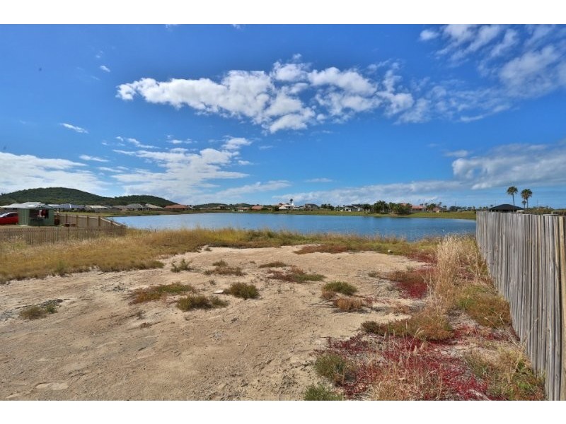 65 Amalfi Drive, Zilzie QLD 4710