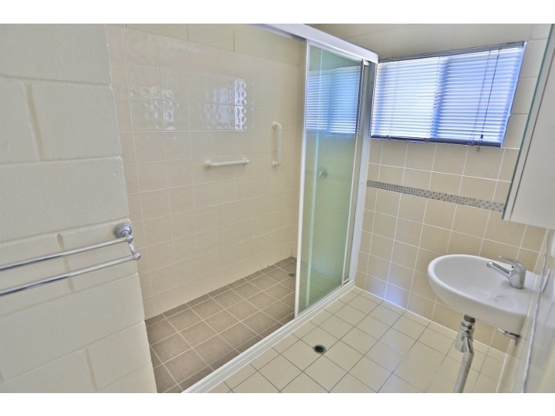 12 Phillip Street, Emu Park QLD 4710