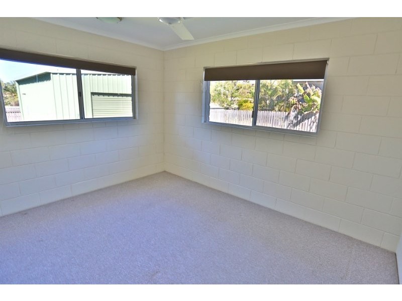 12 Phillip Street, Emu Park QLD 4710