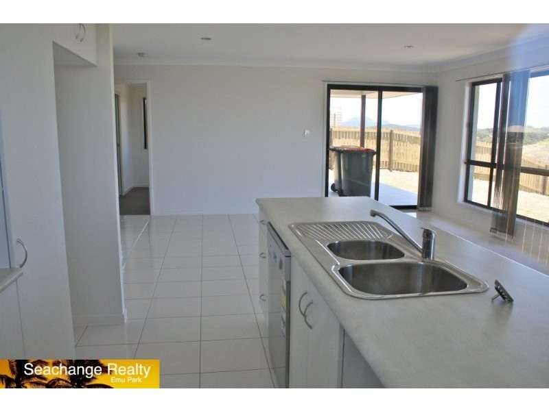 24 Falcon Crest, Zilzie QLD 4710