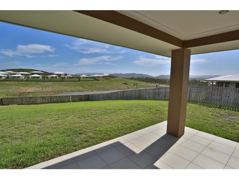 3 The Peak, Zilzie QLD 4710