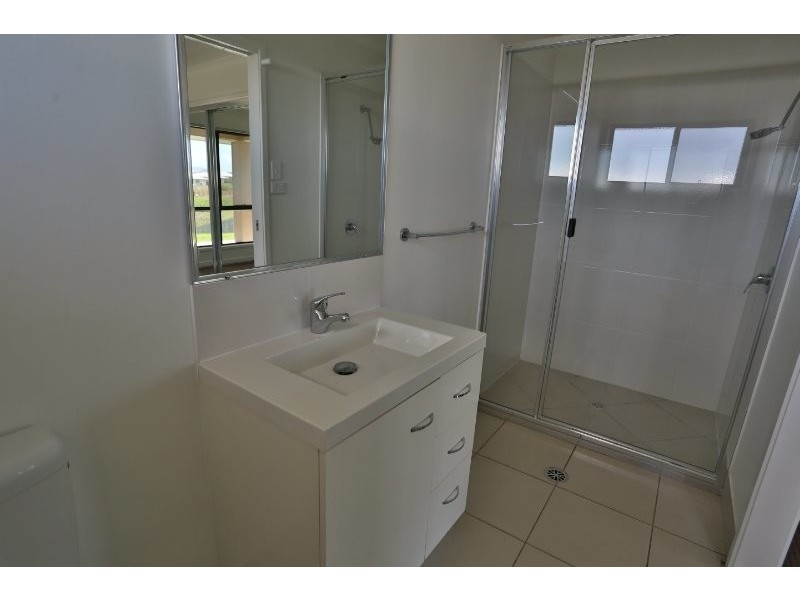 3 The Peak, Zilzie QLD 4710
