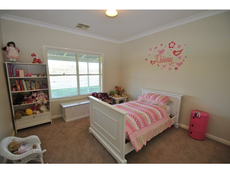 11 Shepherd Drive, Mullion Creek NSW 2800