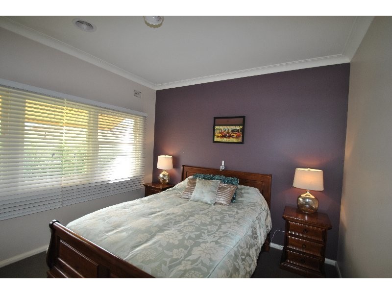 2 Thomas, Orange NSW 2800