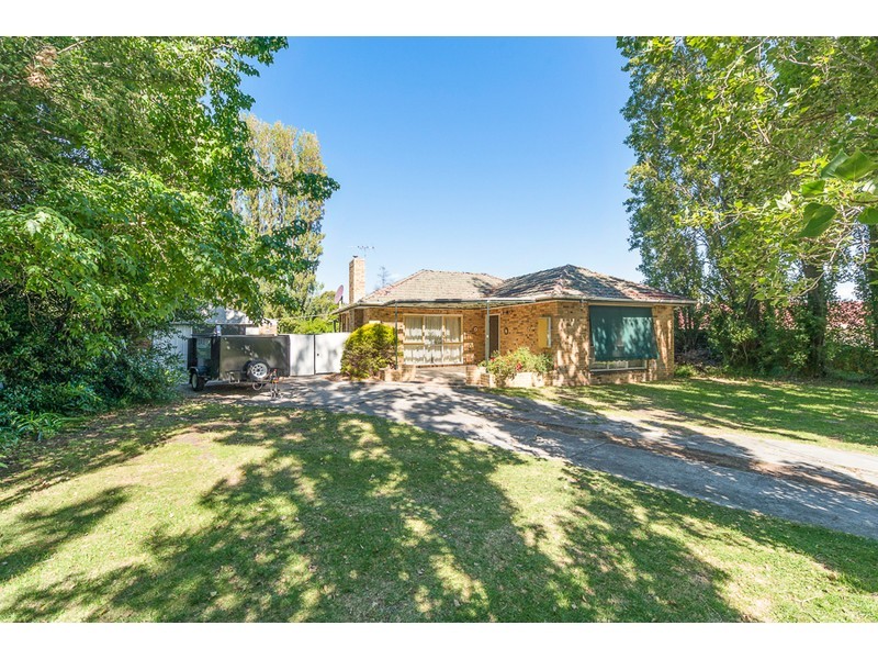 2 Woodlea Court, Frankston VIC 3199