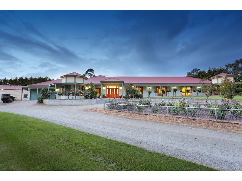 40 Bellbird Court, Langwarrin VIC 3910