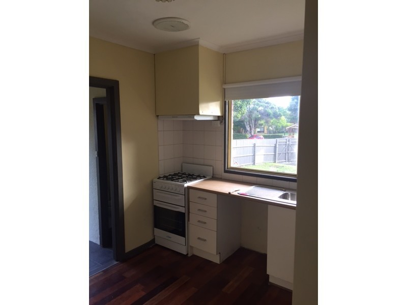 23 Pine Street, Frankston North VIC 3200