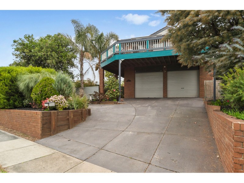 24 Bloom Street, Frankston VIC 3199