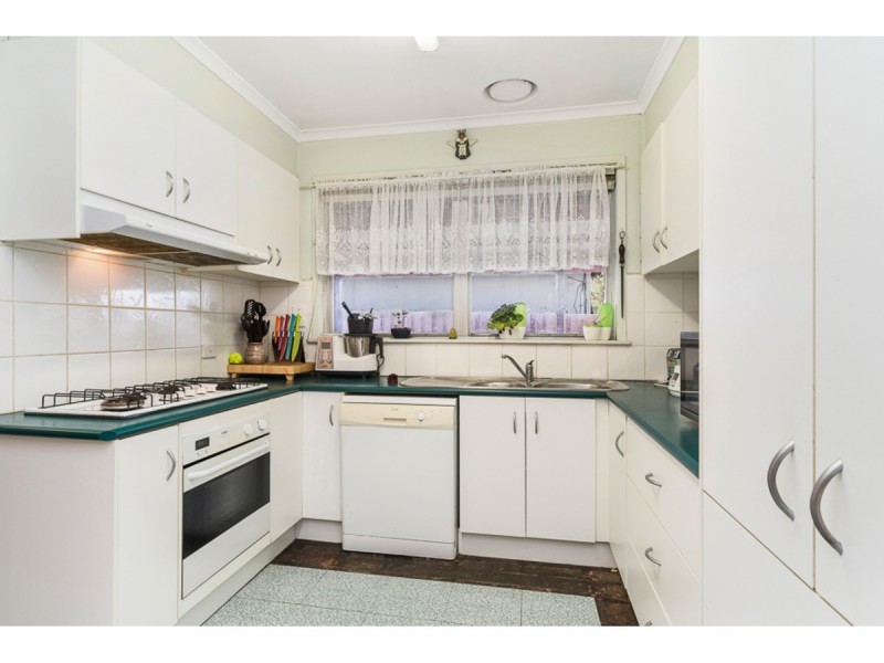 74 Monterey Boulevard, Frankston North VIC 3200
