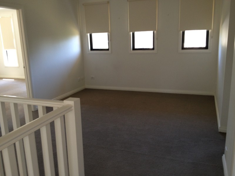 4/11 Culcairn Drive, Frankston South VIC 3199