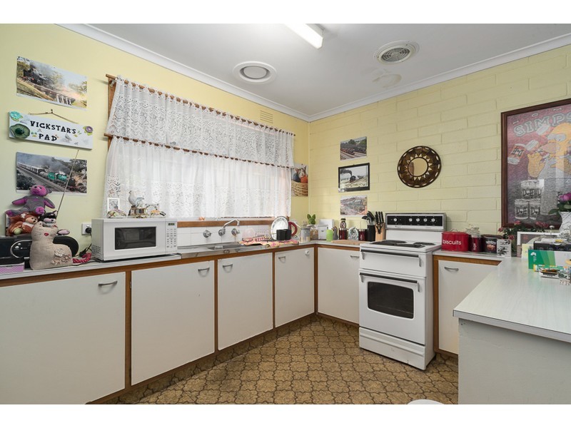 2/4 Cricklewood Avenue, Frankston VIC 3199