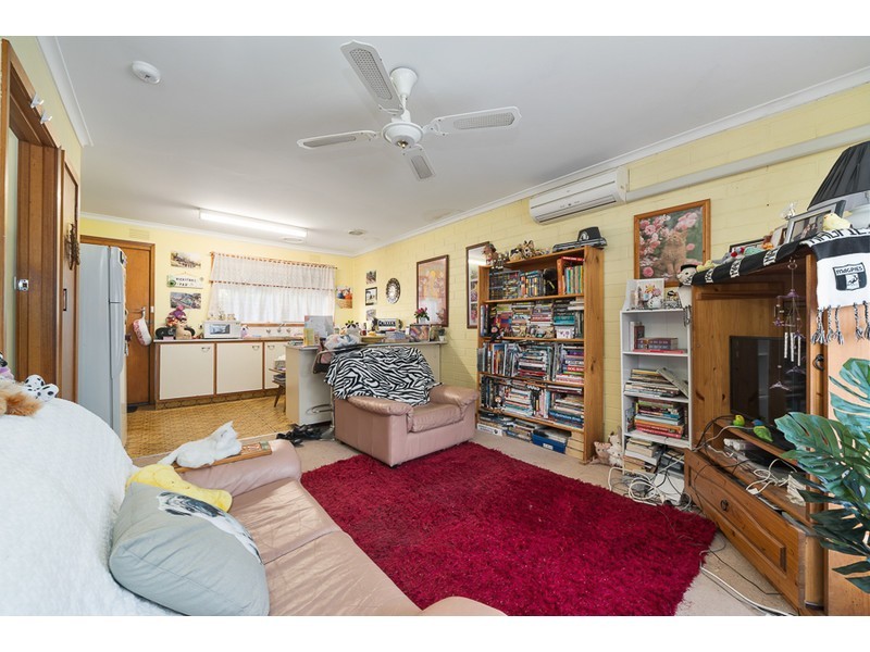2/4 Cricklewood Avenue, Frankston VIC 3199