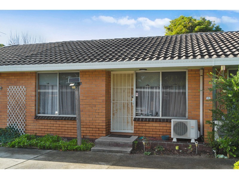 2/4 Cricklewood Avenue, Frankston VIC 3199