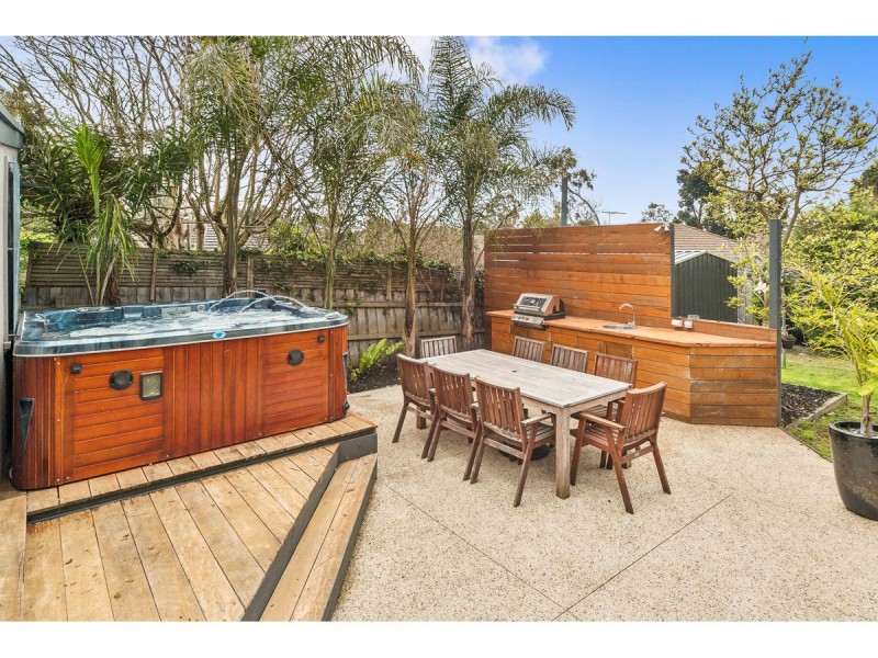 5 Summit Road, Frankston VIC 3199