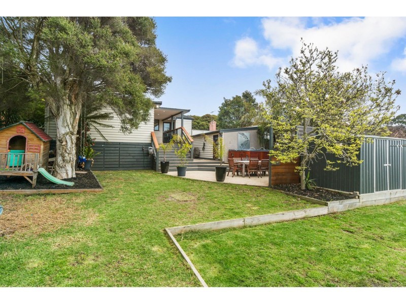 5 Summit Road, Frankston VIC 3199