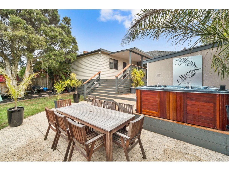 5 Summit Road, Frankston VIC 3199