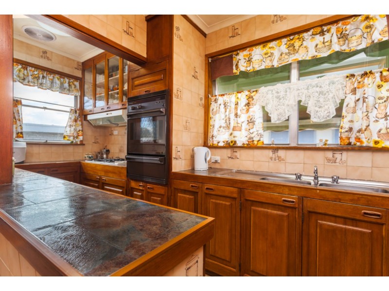 76 Brunning Crescent, Frankston North VIC 3200