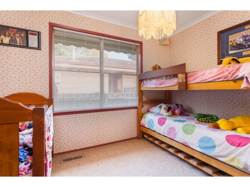 76 Brunning Crescent, Frankston North VIC 3200