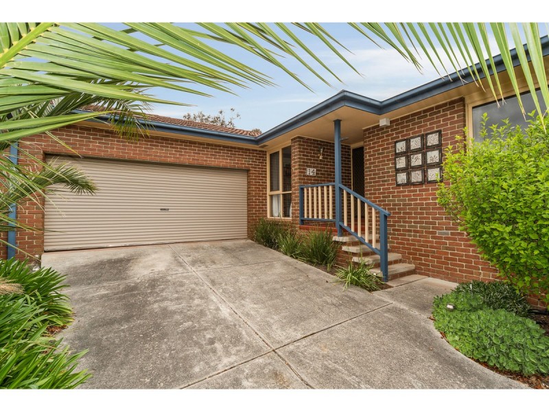 14 Micheala Court, Langwarrin VIC 3910