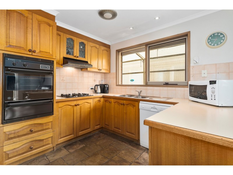 14 Micheala Court, Langwarrin VIC 3910