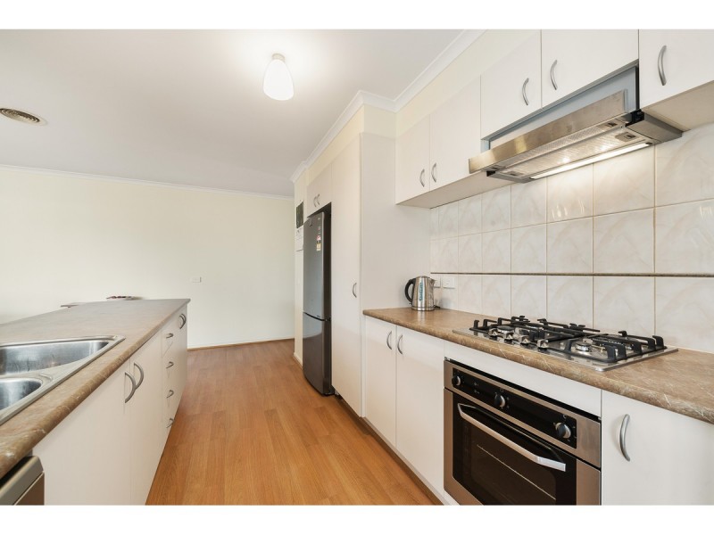 10 Shadi Court, Cranbourne West VIC 3977