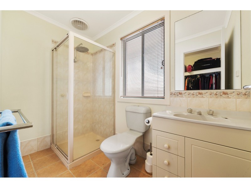 10 Shadi Court, Cranbourne West VIC 3977