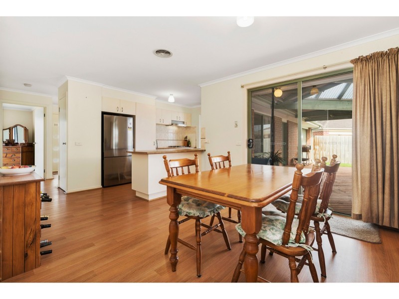 10 Shadi Court, Cranbourne West VIC 3977