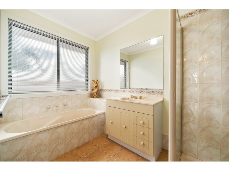 10 Shadi Court, Cranbourne West VIC 3977