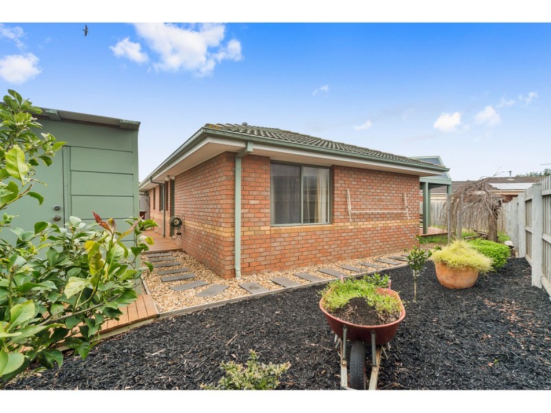 10 Shadi Court, Cranbourne West VIC 3977