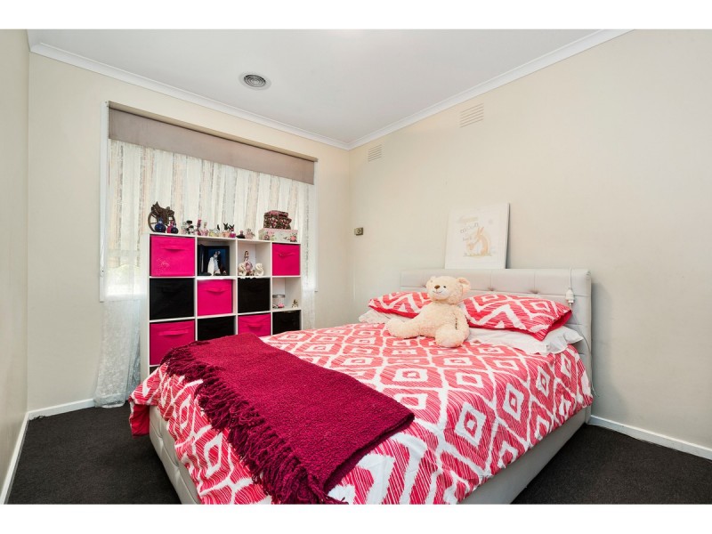 24 Gattinara Drive, Frankston VIC 3199